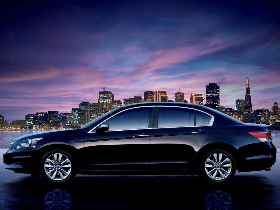  Honda Inspire 2010 года  (фото 4 из 5)